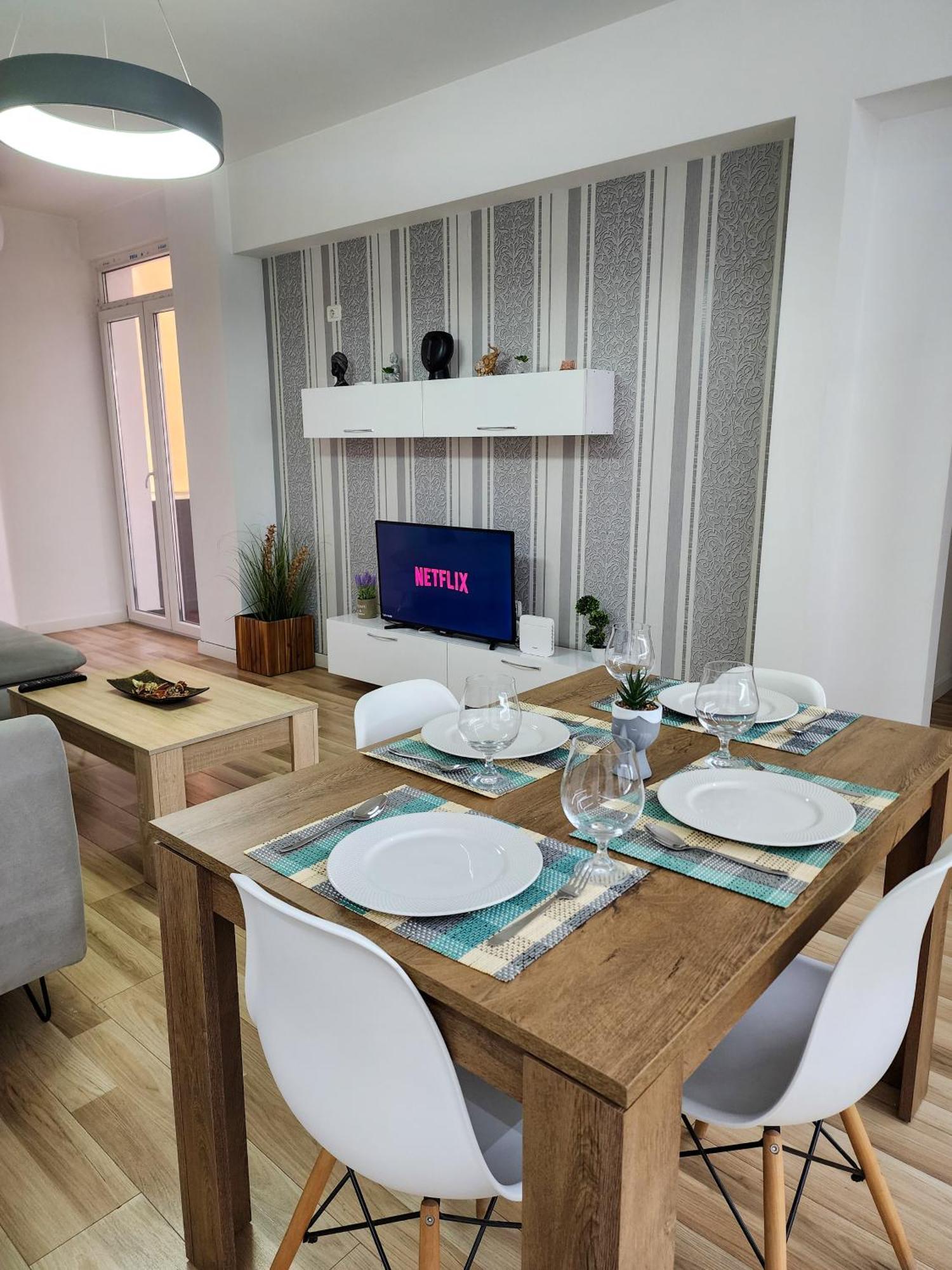 2E Apartment Myslym Shyri Tiran Dış mekan fotoğraf